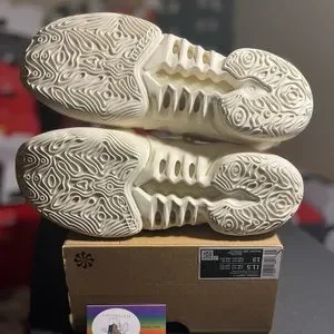 Nike | Shoes | Nike Cosmic Unity 2 Mens Size 15 Coconut Milk  display picture 3